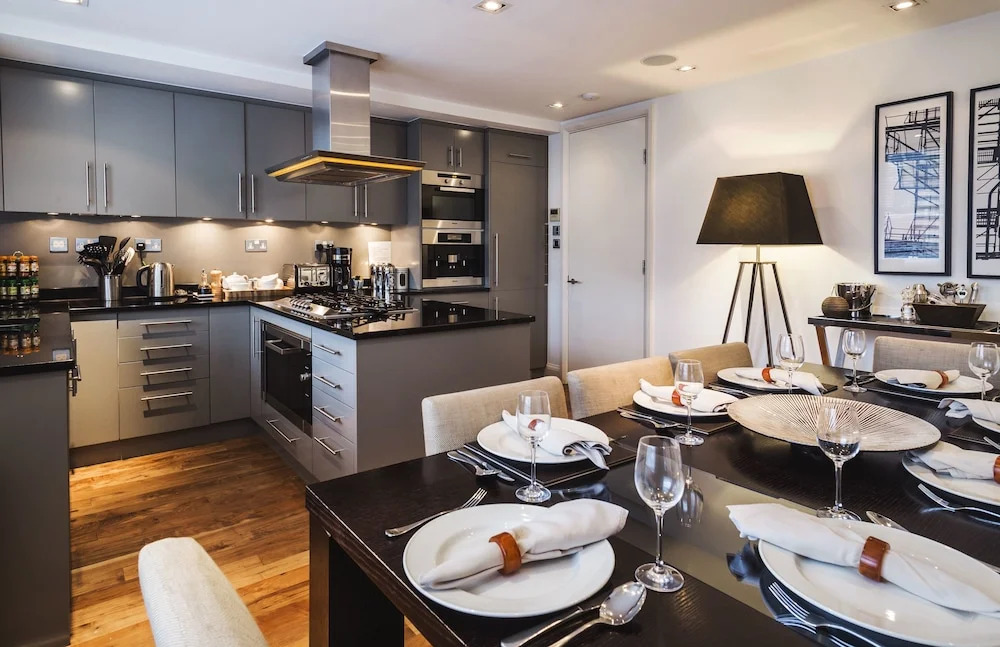 Palace View - Two Bedroom Apartment