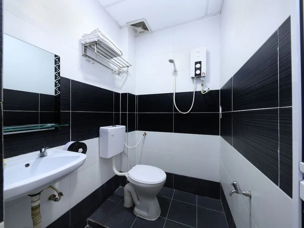 OYO 89702 Md Hotel Masai