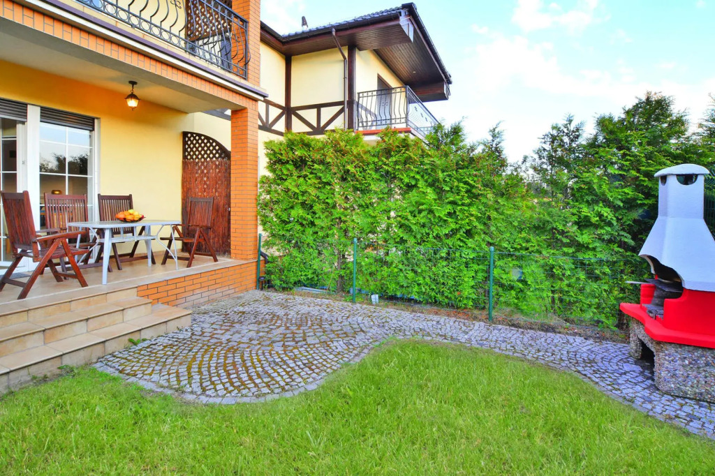 Comfortable holiday home with a private garden