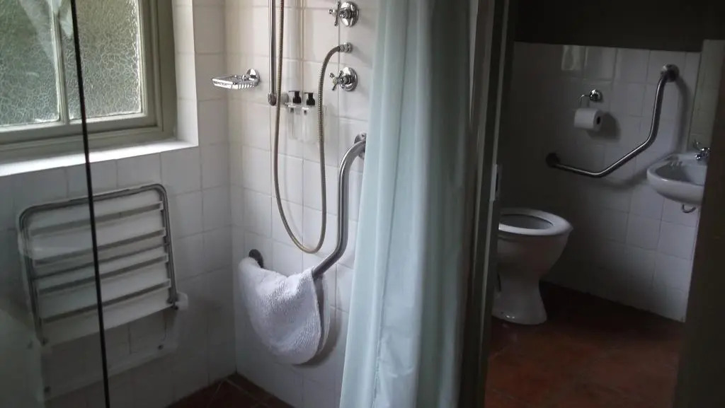 HouseMartin Lodge & Self Catering