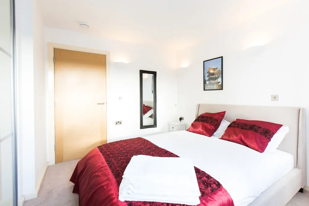 Luxury 2bed Apartment in Kensington A1