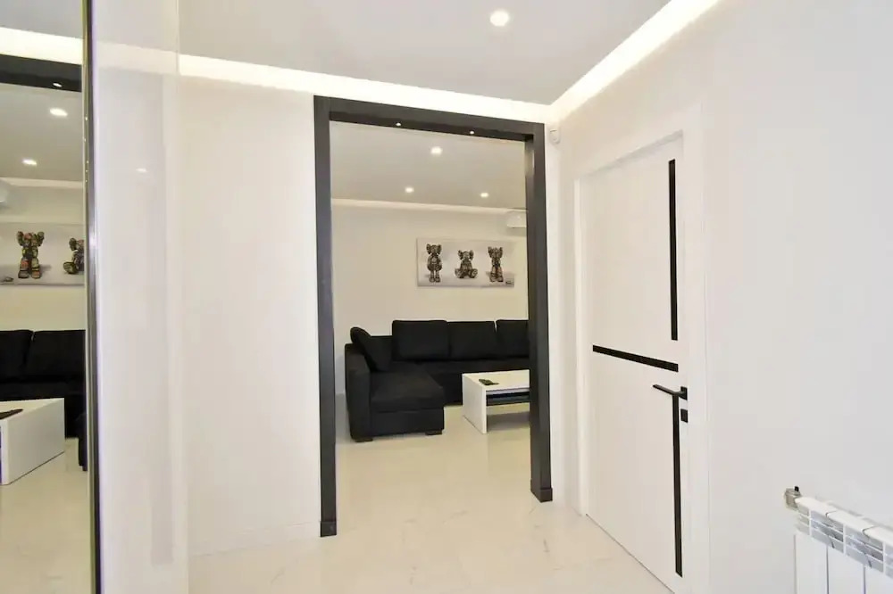 Apartment by Luxe Group SA222