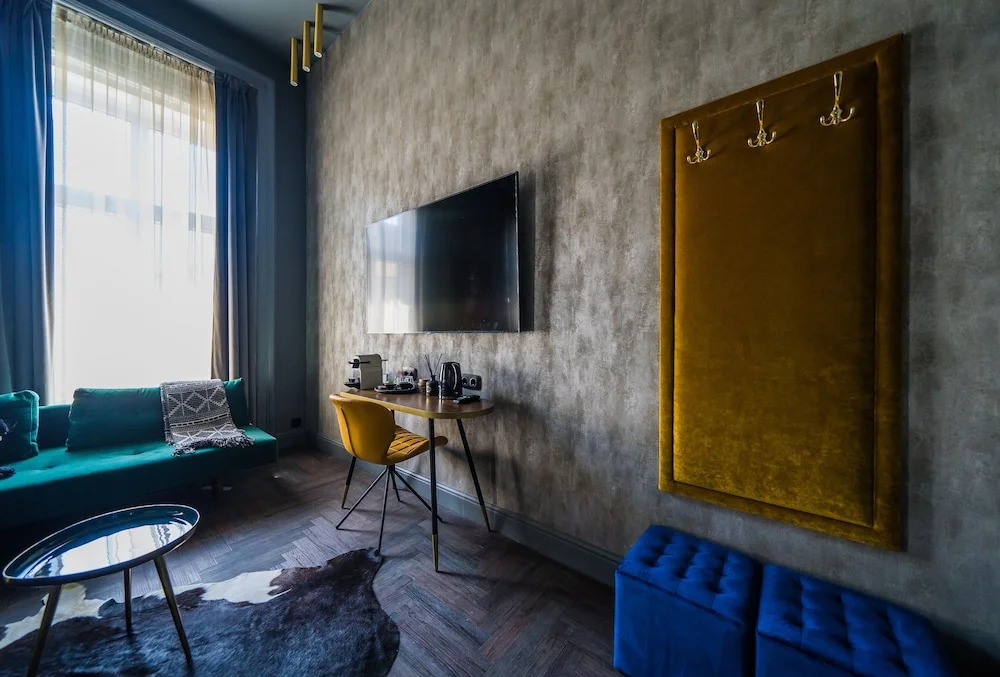 Leo Boutique Rooms