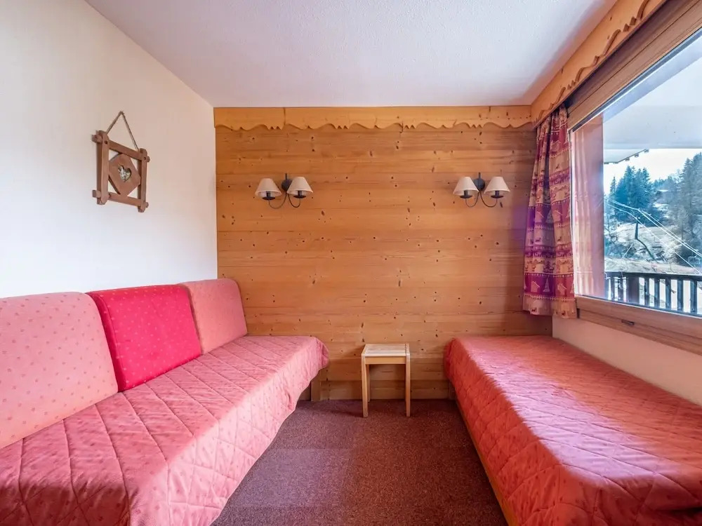 Studio in Doucy With Mountain Views