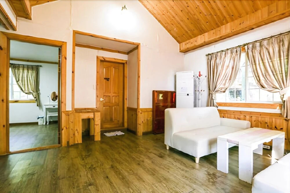 Hongcheon Riverside Castle Pension