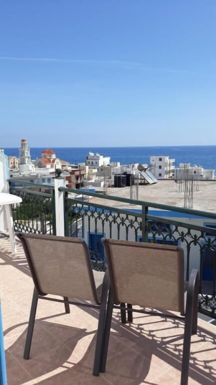 Nikos Hotel