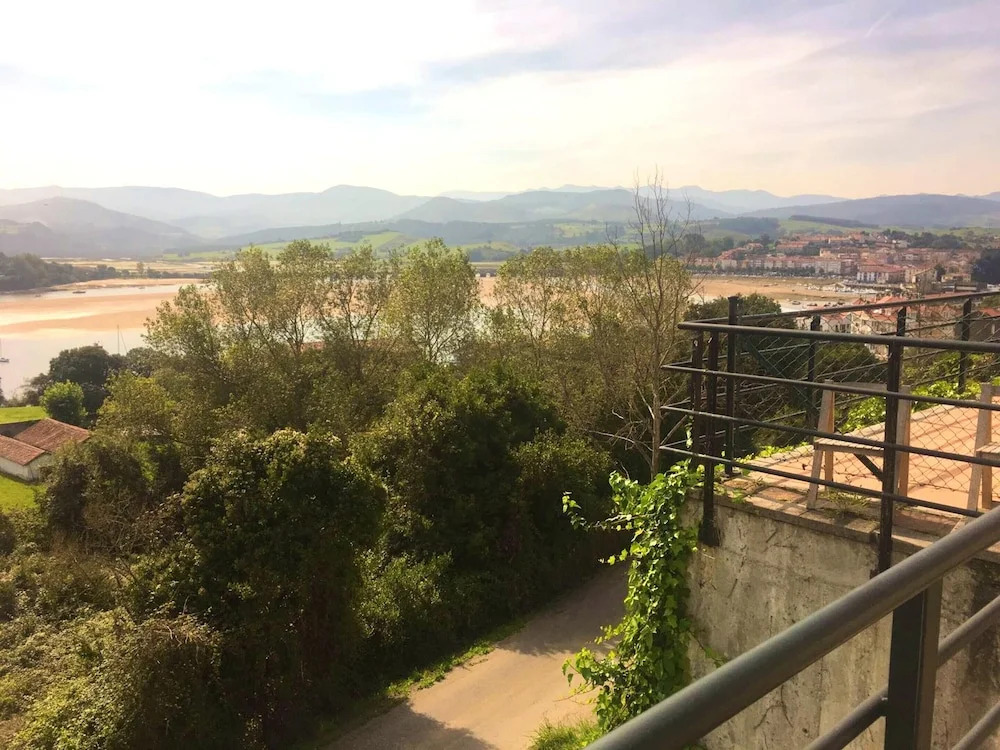 House With 3 Bedrooms in San Vicente de la Barquera, With Wonderful se