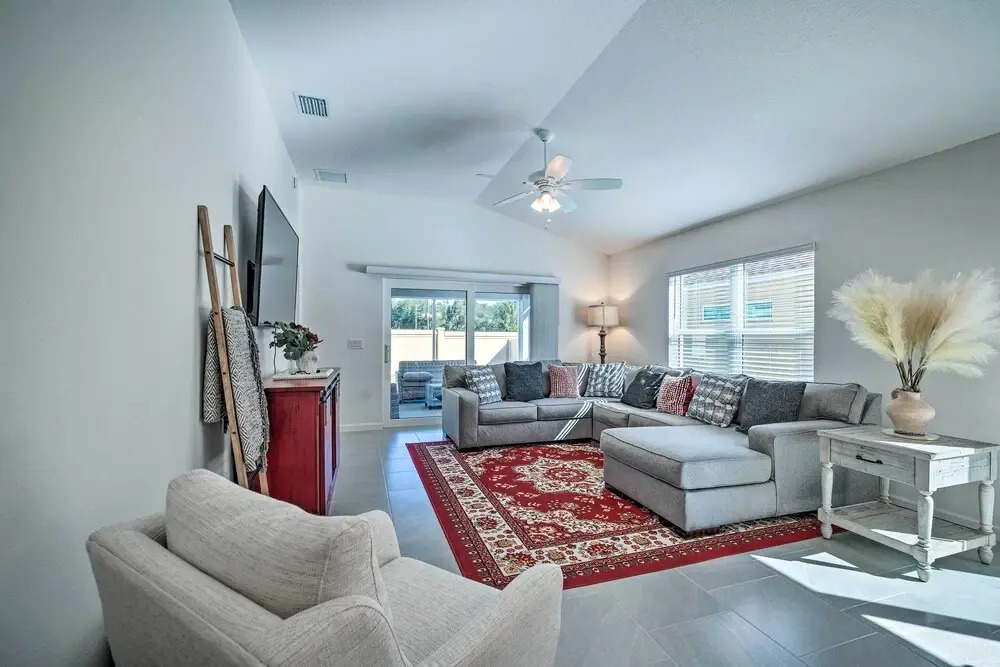 Home in The Villages: Golf Cart & Amenity Access