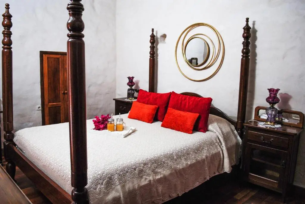 Casa Rural Tile