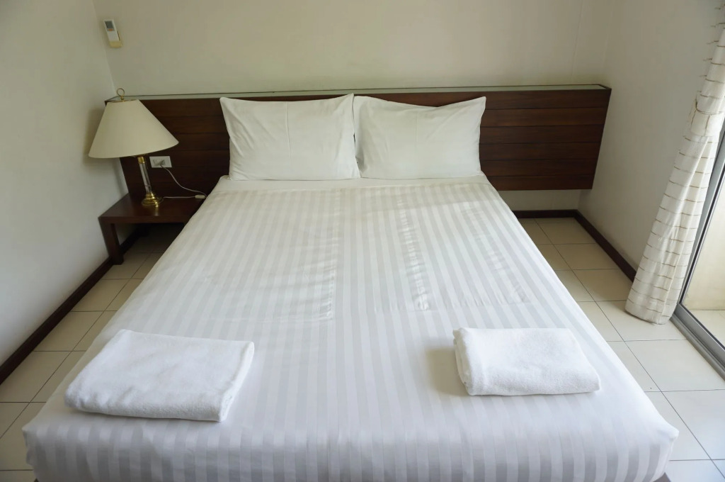 Le Ranong Bistro Hotel