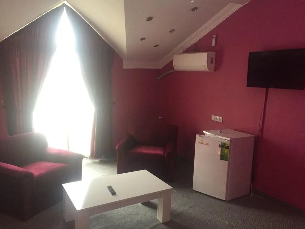 Yanki Otel