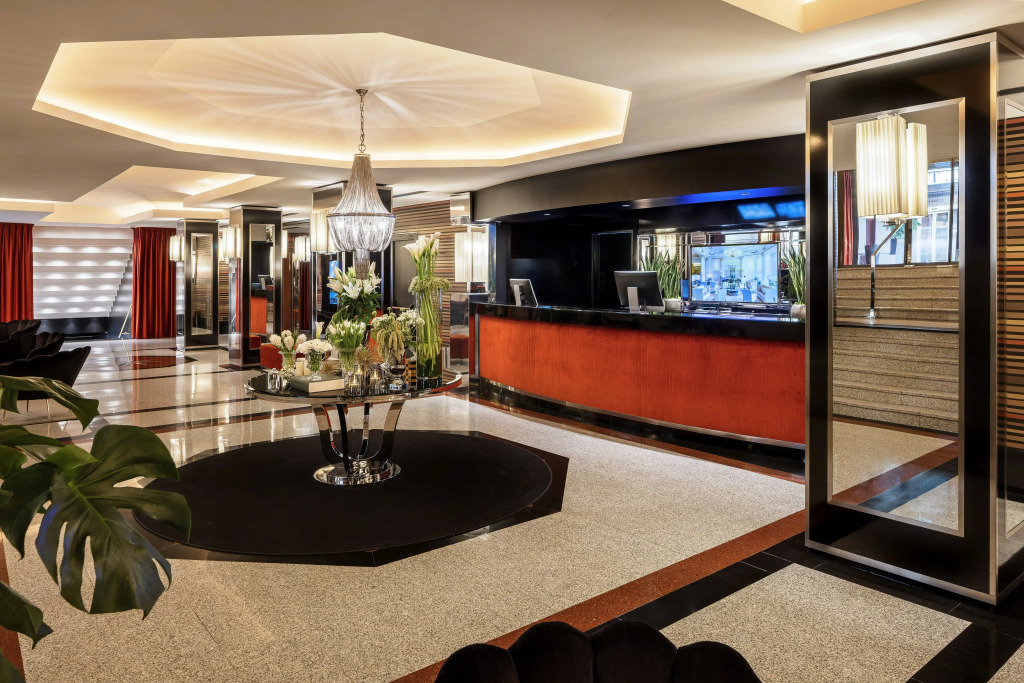 Отель Starhotels Ritz