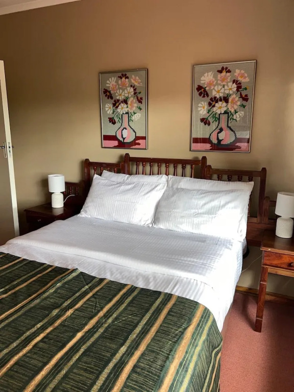 Three Bedroomed House in Juliasdale - 2192