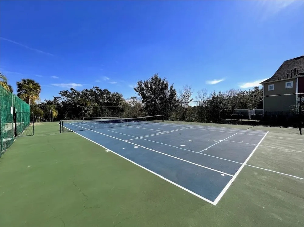 Amazing Disney Themed Oasis 3br Near Parks 3 Bedroom Townhouse by RedAwning