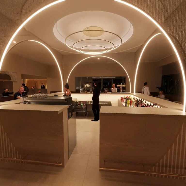 V Hotel Delphi
