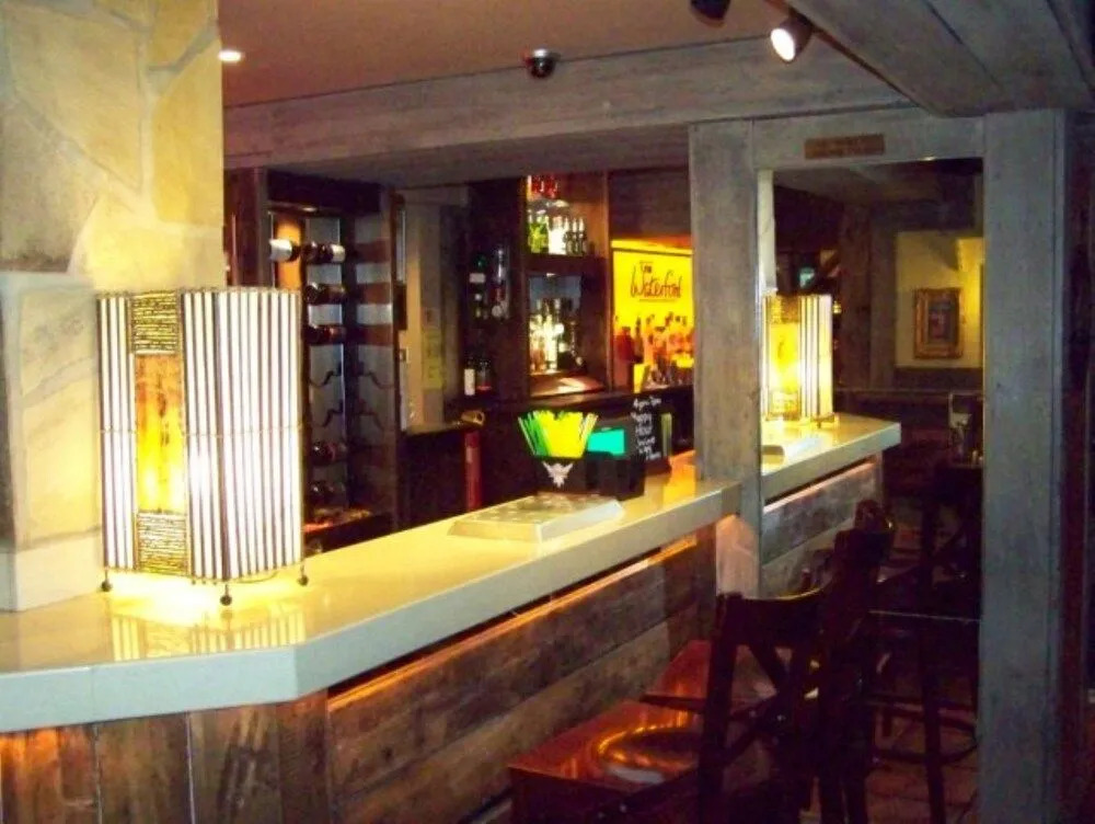 Waterford Lodge Hotel