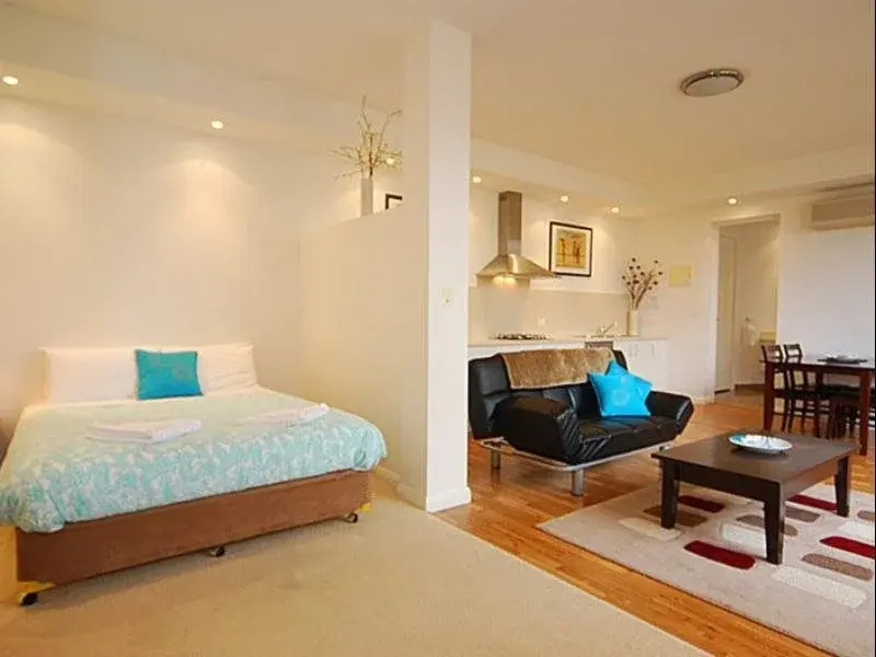 Courtyard Complex Serviced Apartments