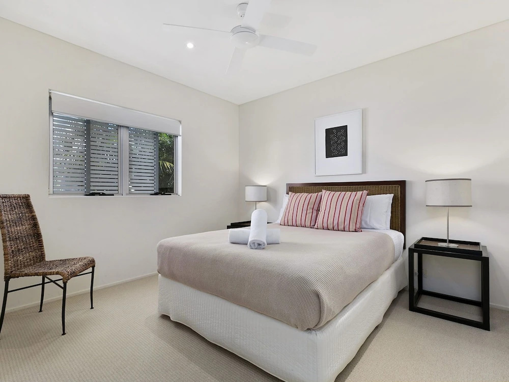 Stunning Riverfront Apartment in Noosaville - Unit 2 Wai Cocos 215 Gympie Terrace