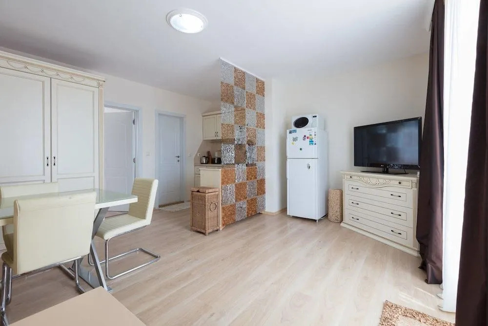 Two Bedroom Apartment with Large Balcony