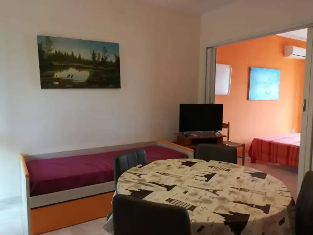 Apartment c6 With Sea View Terrace, TV, air Conditioning, Wifi, Swimming Pool