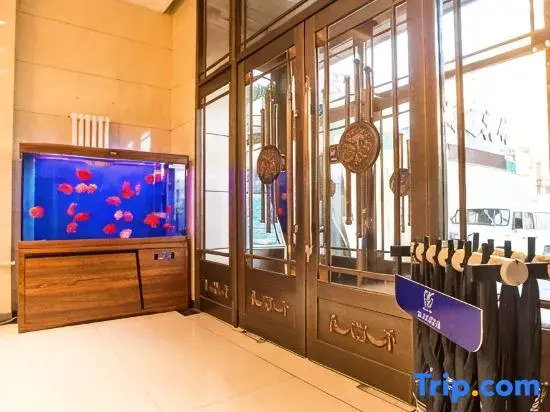 Haitang Hotel (Heihe Railway Street Shop)