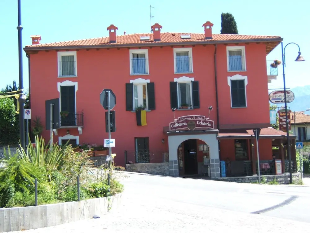 Azzano Holidays B&B