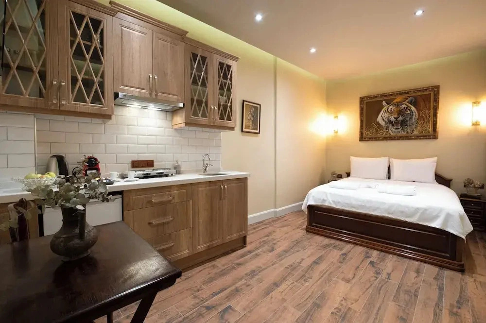 Level Suites