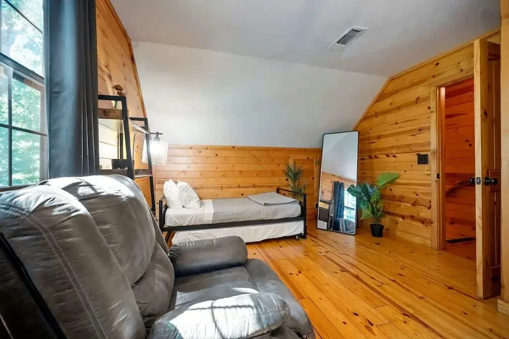 Kalo Cabin Secluded Stay