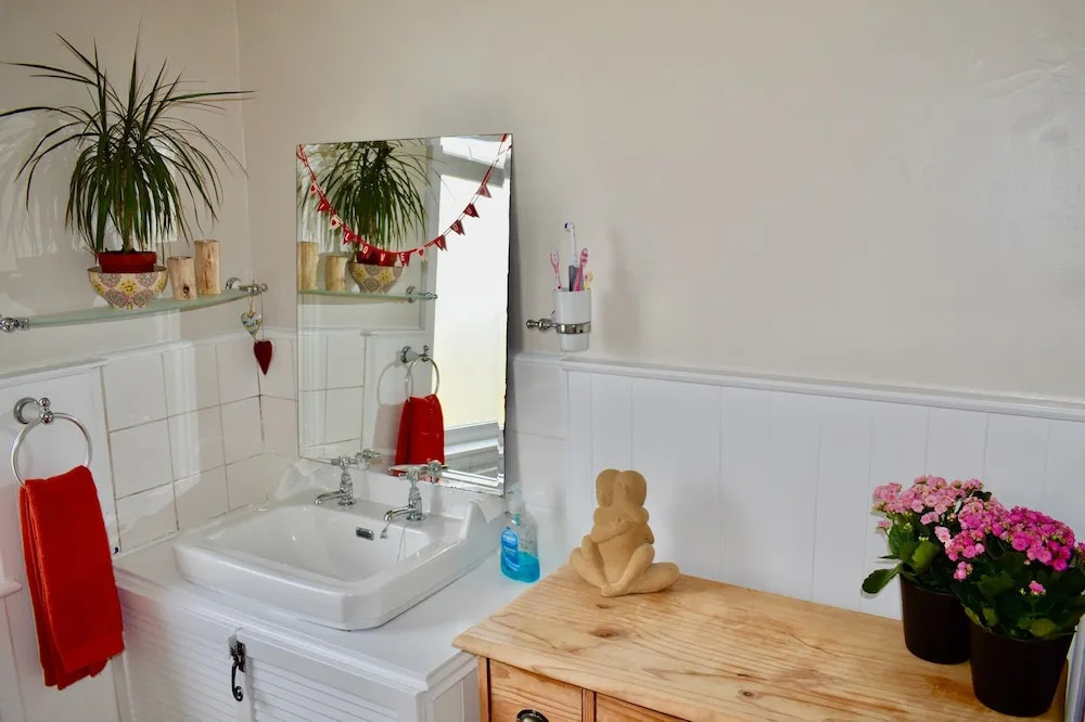 Spacious 3 Bedroom Home in Brighton