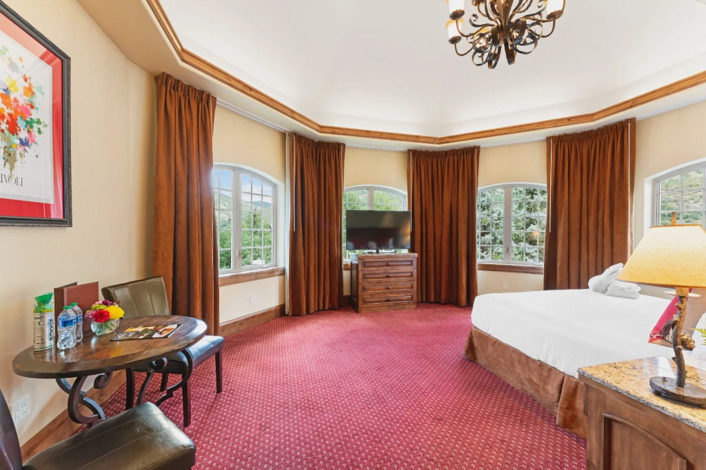 Tivoli Lodge