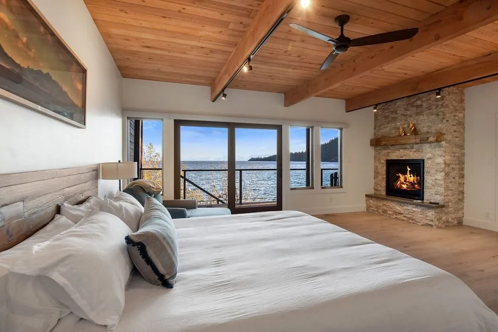 Lakefront Luxury