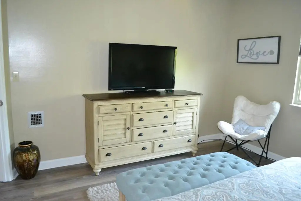River Place Condos 401 2BD