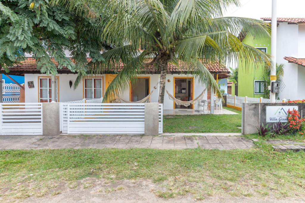 Casa Com 4qts Pet Friendly Piscina Cond Sh011