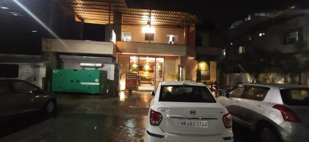 Hotel Samrat