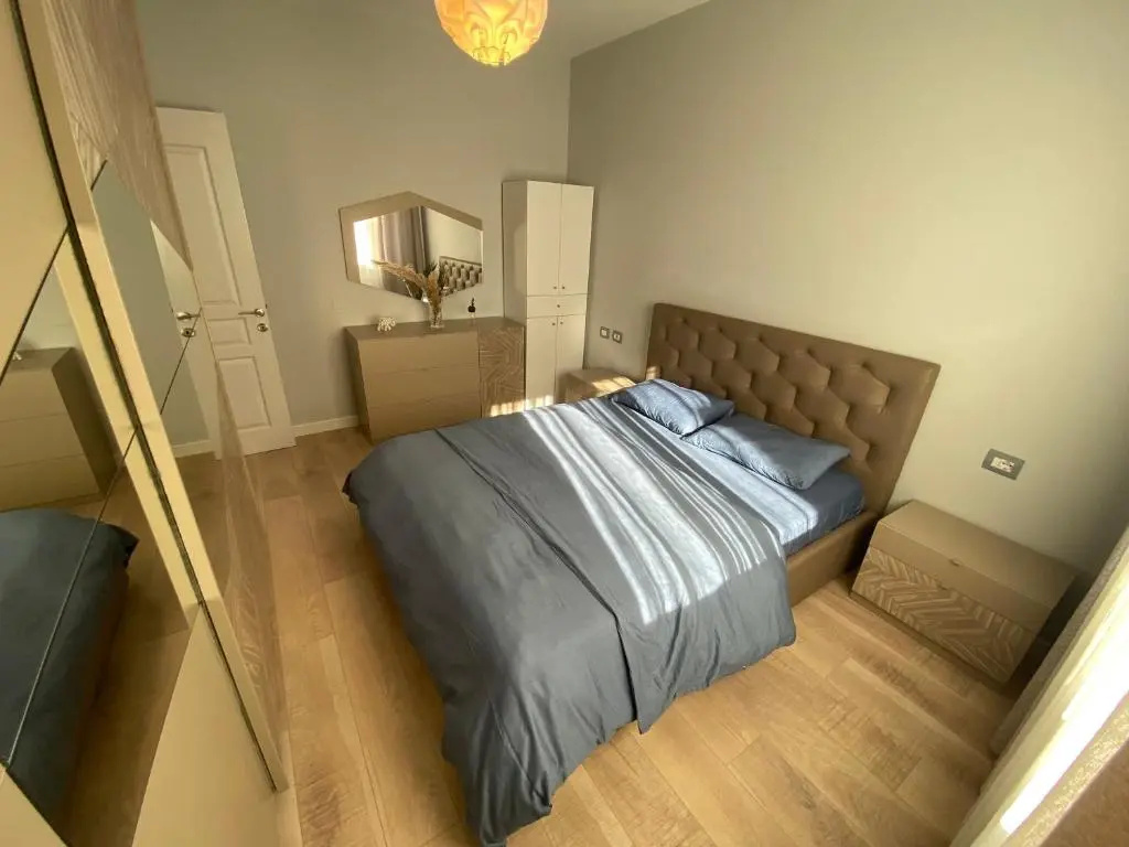 Lovely renewed apartment in Tirana(3/4 guests)