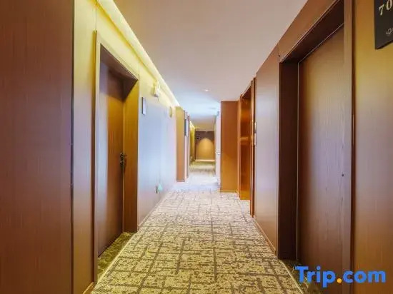 Zhaotong Kuanghe Post Hotel (Hejing Square Store of Shenggeng Cultural Park)