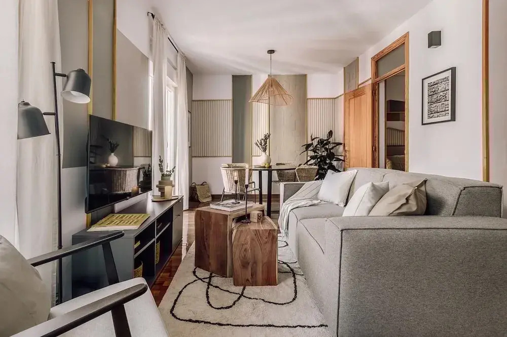 Abaj - 2 Bedrooms in Malasa A-universidad