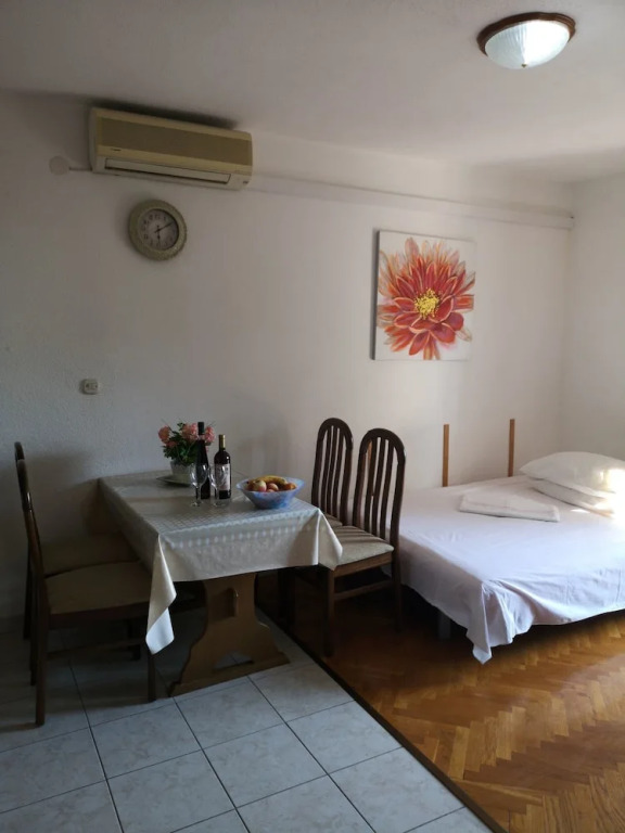 Apartments Mirjana