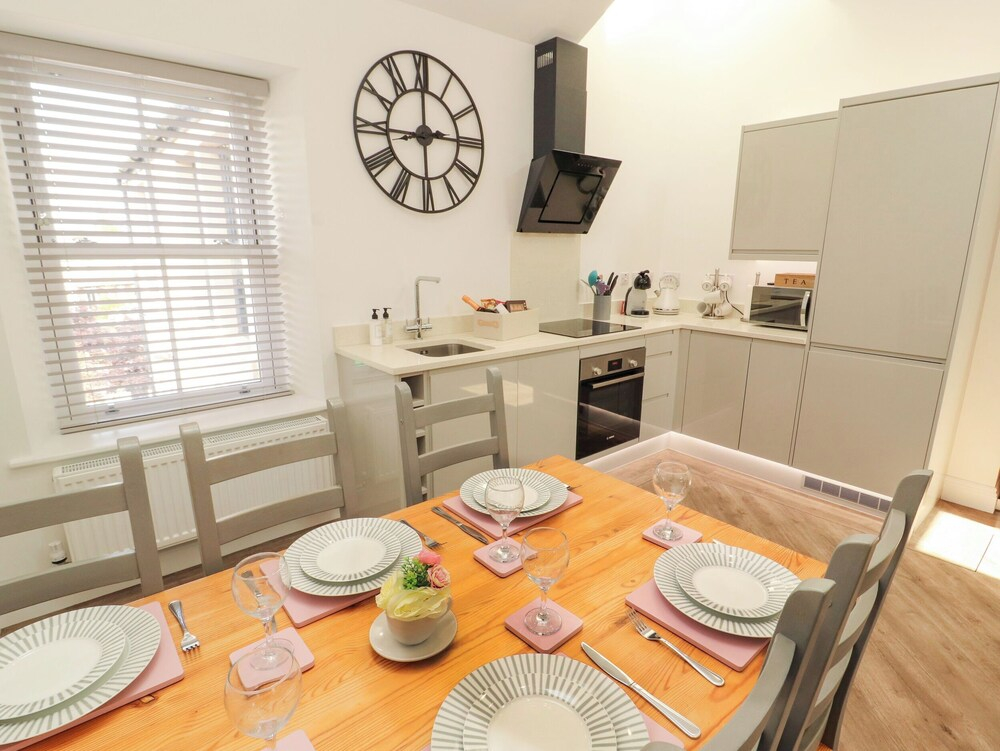 Lakes View Apartment 3