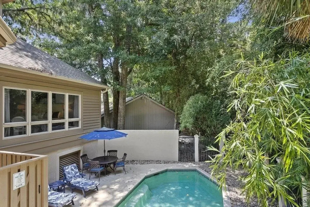 57 Lawton Rd. / Sea Pines / Pet Friendly 4 Bedroom Home