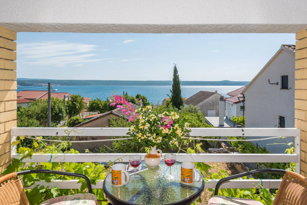 Orange Apartment Sea View