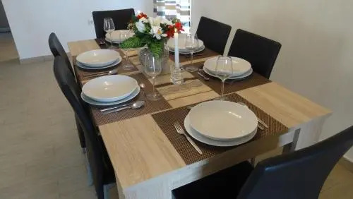Villa KRK-4 bedrooms, 4 bathrooms with heated pool and jacuzzi, 150m from the sea