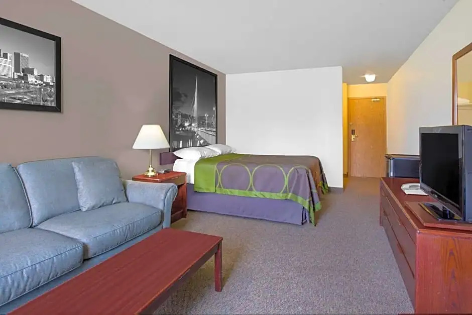 Super 8 by Wyndham Portage La Prairie MB