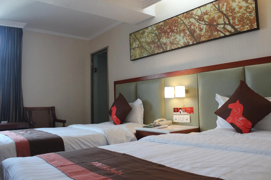Jun Hotel Guizhou Guiyang Yunyan District Yunyan Square