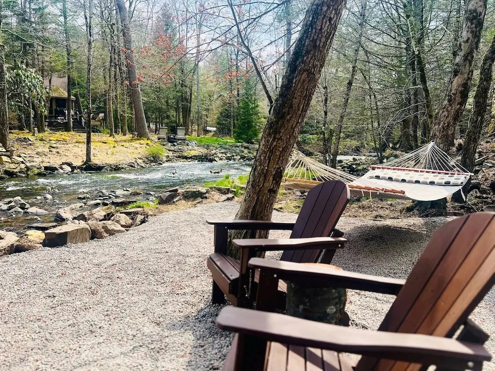 Streamside Luxury Home Lake Naomi