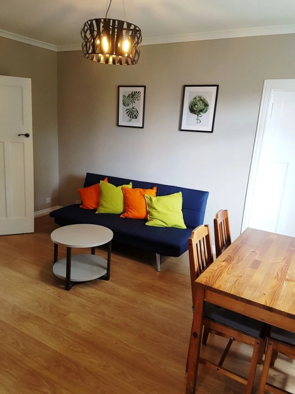 3 Bedroom Apartment Near King's Park