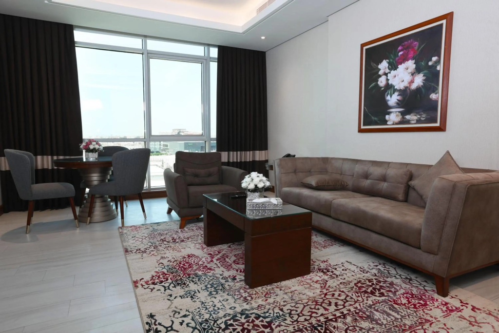 Weekend Hotel Sari