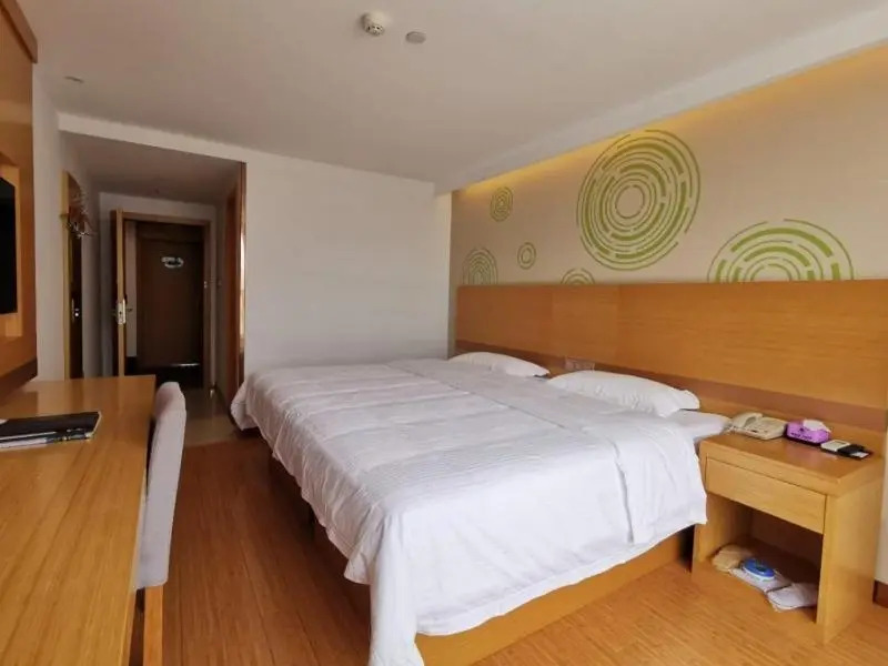GreenTree Inn Guangxi Zhuang Autonomous Region Guilin Lingui District Luhu International Express Hotel