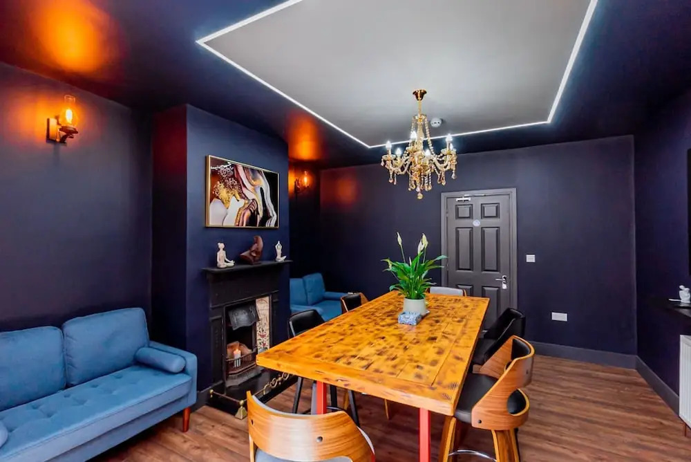London Heathrow Airport 6 Bedroom Ensuite