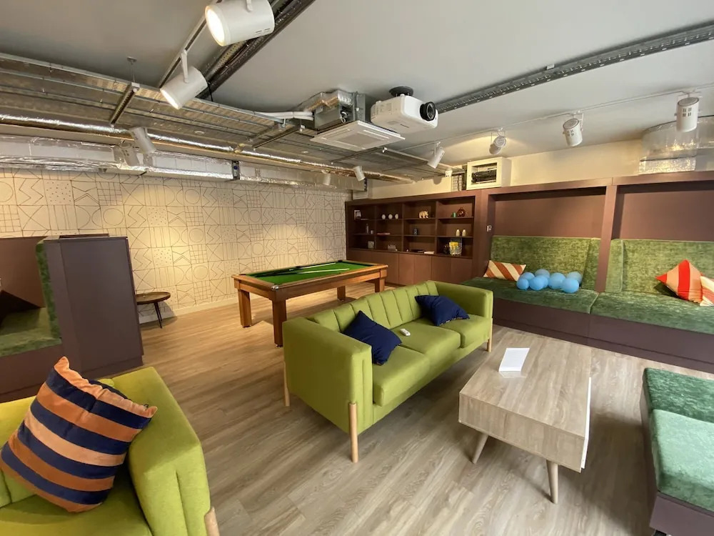 Eyre Square Galway Central Self Catering